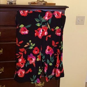 Susan Graver  floral print wide leg crop pants